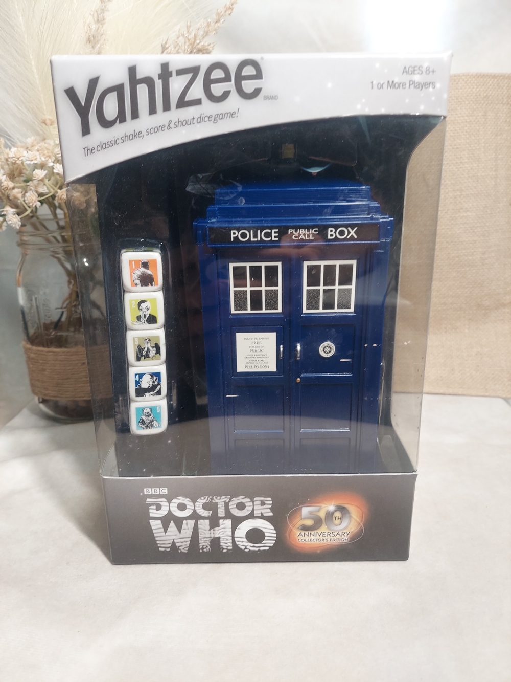 ​Doctor Who 50th Anniversary Collector's Edition Yahtzee TARDIS Game NIB Sealed